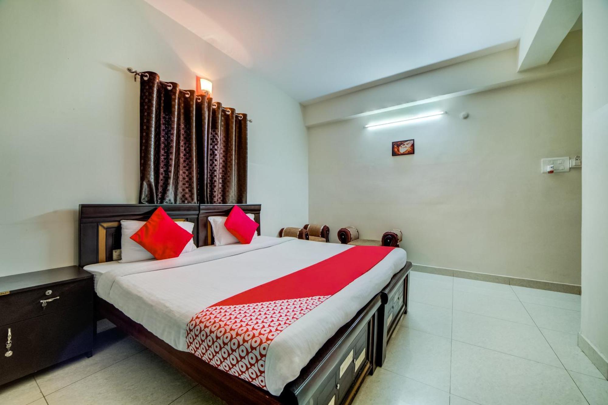 Super Hotel O The Royal Nest Near Shilparamam Kondapur  Exterior foto